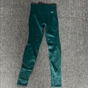 Nike women’s  Teal Leggings